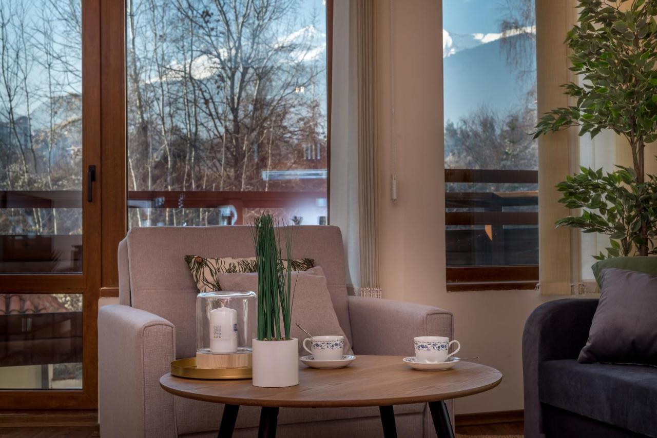 Charming Ski Apartments Near Gondola & Bar Street, Cedar Lodge 1 Complex Бансько Екстер'єр фото