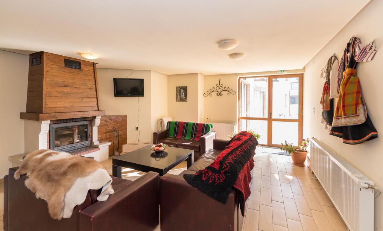 Charming Ski Apartments Near Gondola & Bar Street, Cedar Lodge 1 Complex Бансько Екстер'єр фото